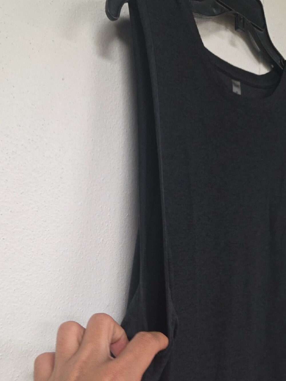 Beyond Yoga Black Sleeveless Relaxed Tank - Picture 5 of 9